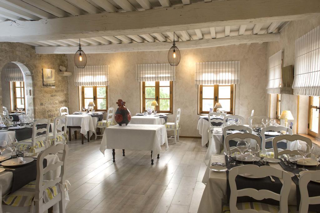 Logis Hotel Les Hospitaliers Le Poet-Laval Екстер'єр фото