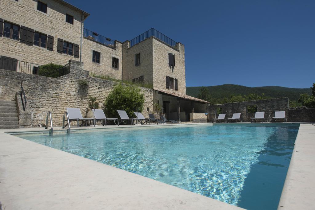 Logis Hotel Les Hospitaliers Le Poet-Laval Екстер'єр фото