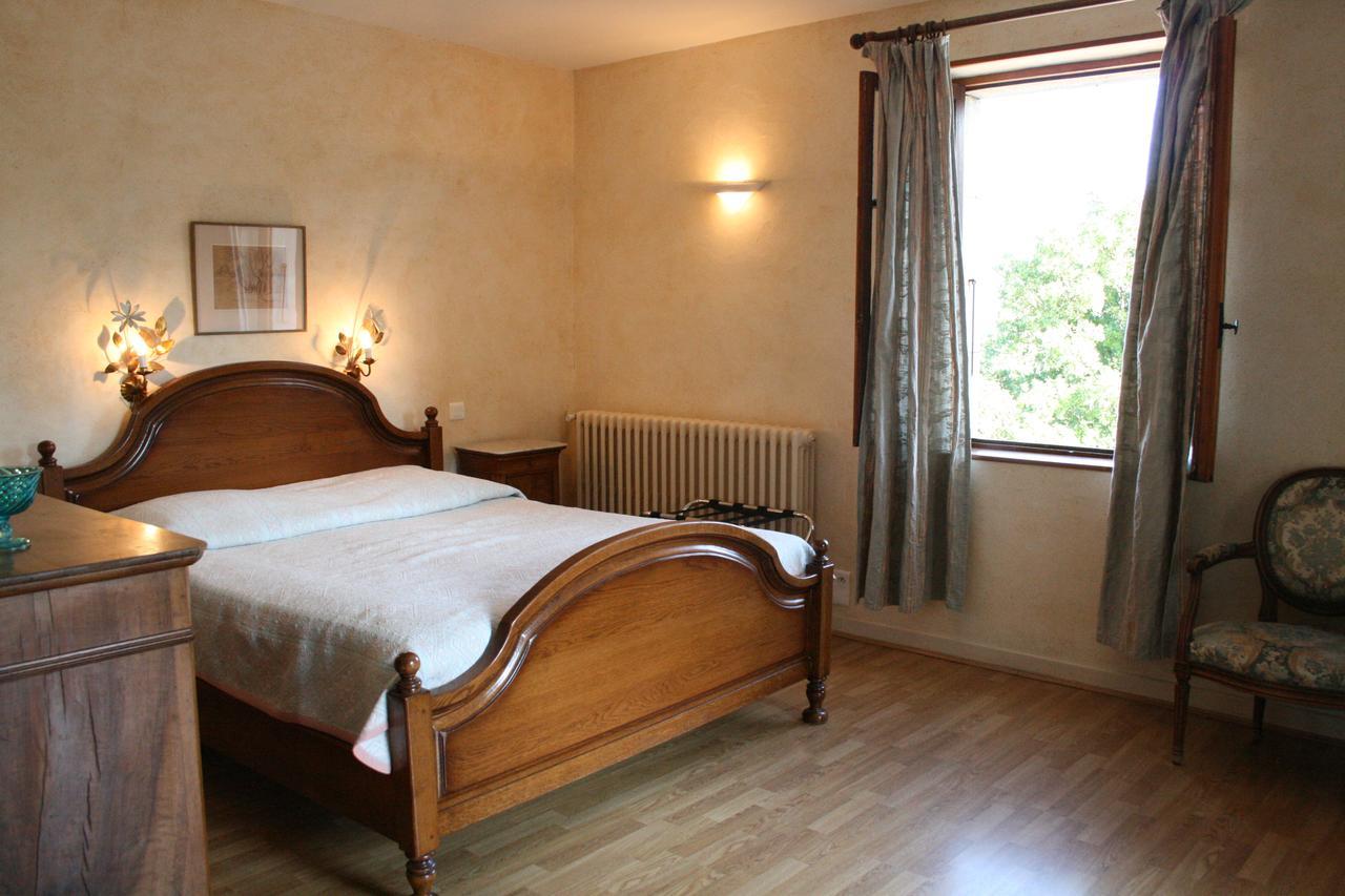 Logis Hotel Les Hospitaliers Le Poet-Laval Екстер'єр фото